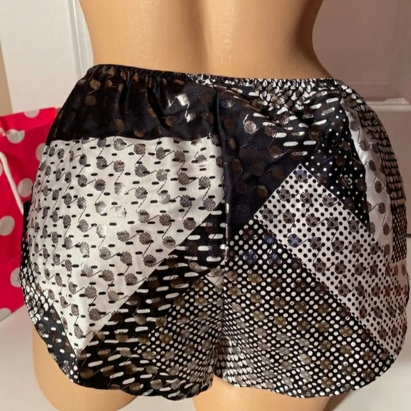 V.S women PJ shorts - Picture 2 of 5